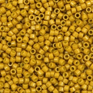 Perline Miyuki Delica 11/0 Duracoat opaque dyed hawthorne DB-2106