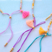 Set di ispirazione Realizzare bracciali trendy con nappine!