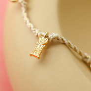 Novità Dai un'occhiata ai nostri ciondoli di metallo DQ nel color oro