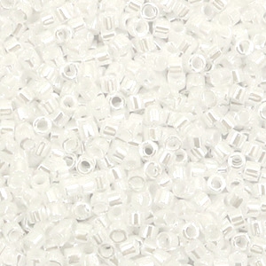 Perline Miyuki Delica 11/0 Ceylon white pearl DB-201