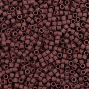 Perline Miyuki Delica 11/0 Opaque matte currant brown DB-1584