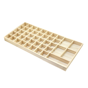 Espositore per bigiotteria con 45 scomparti per gioielli vari e cartoncini naturale (colore naturale di legno)