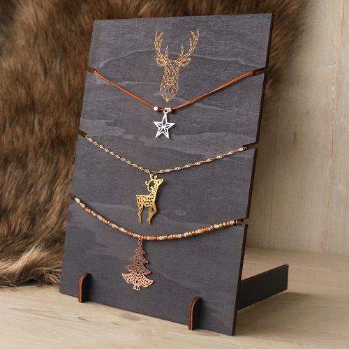 Cerchi ispirazione? Guarda qui come realizziamo bijoux con i ciondoli natalizi