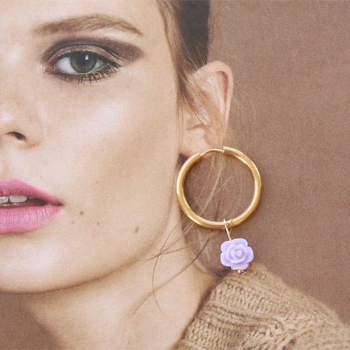 Crea fantastici bracciali e anelli con le nuove perline a forma di rosa: