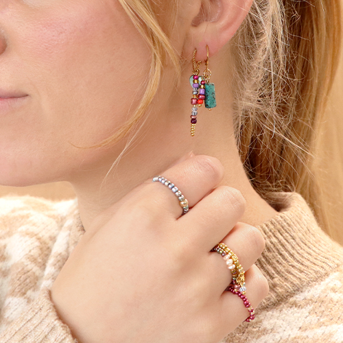 Crea combinazioni di perline di vetro rocailles metallizzate per un risultato straordinario