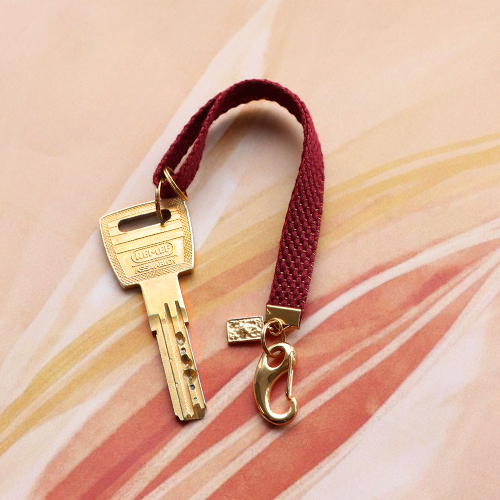 Libera la tua creativit&agrave; con le chiusure fermanastro