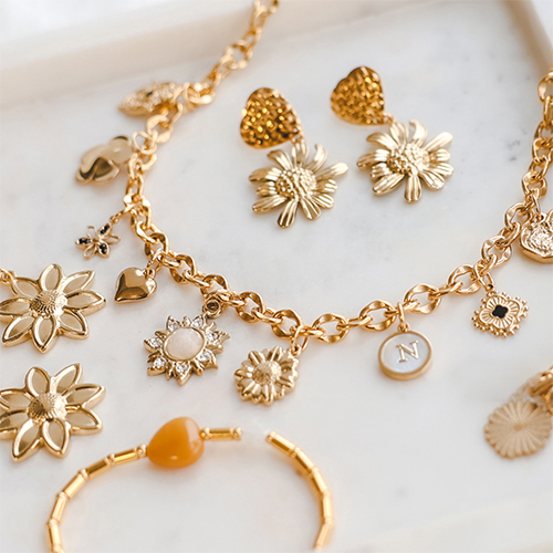 Diventa creativo con i ciondoli in acciaio inossidabile a fiore