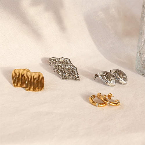 Nuovi splendidi gioielli in acciaio inossidabile