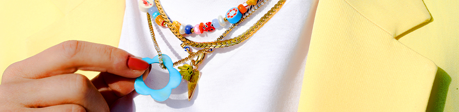 Scopri le perline di conchiglia e polimero Scopri le perline di conchiglia e polimero