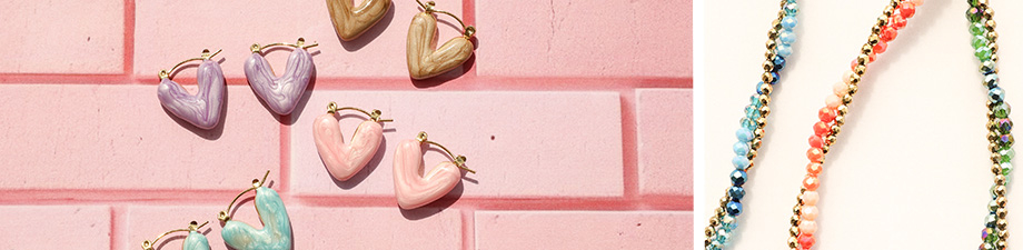 Novità! Collana con perline sfaccettate e orecchini cuore Novità! Collana con perline sfaccettate e orecchini cuore