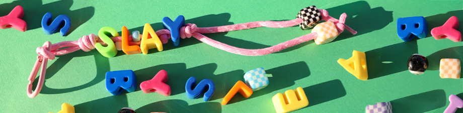 Nuove perline alfabeto in acrilico Nuove perline alfabeto in acrilico